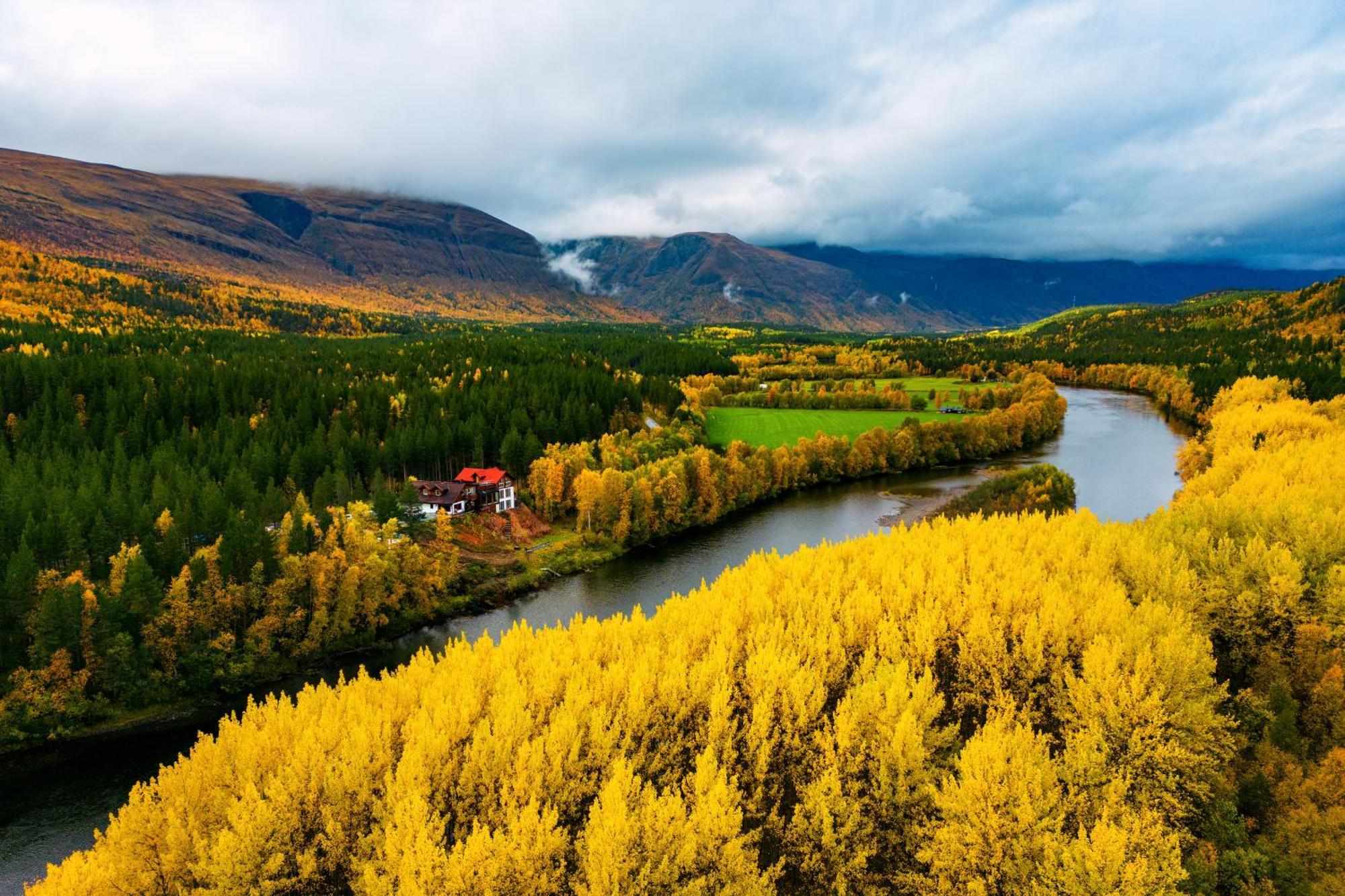 Reisa Lodge Storslett Екстер'єр фото
